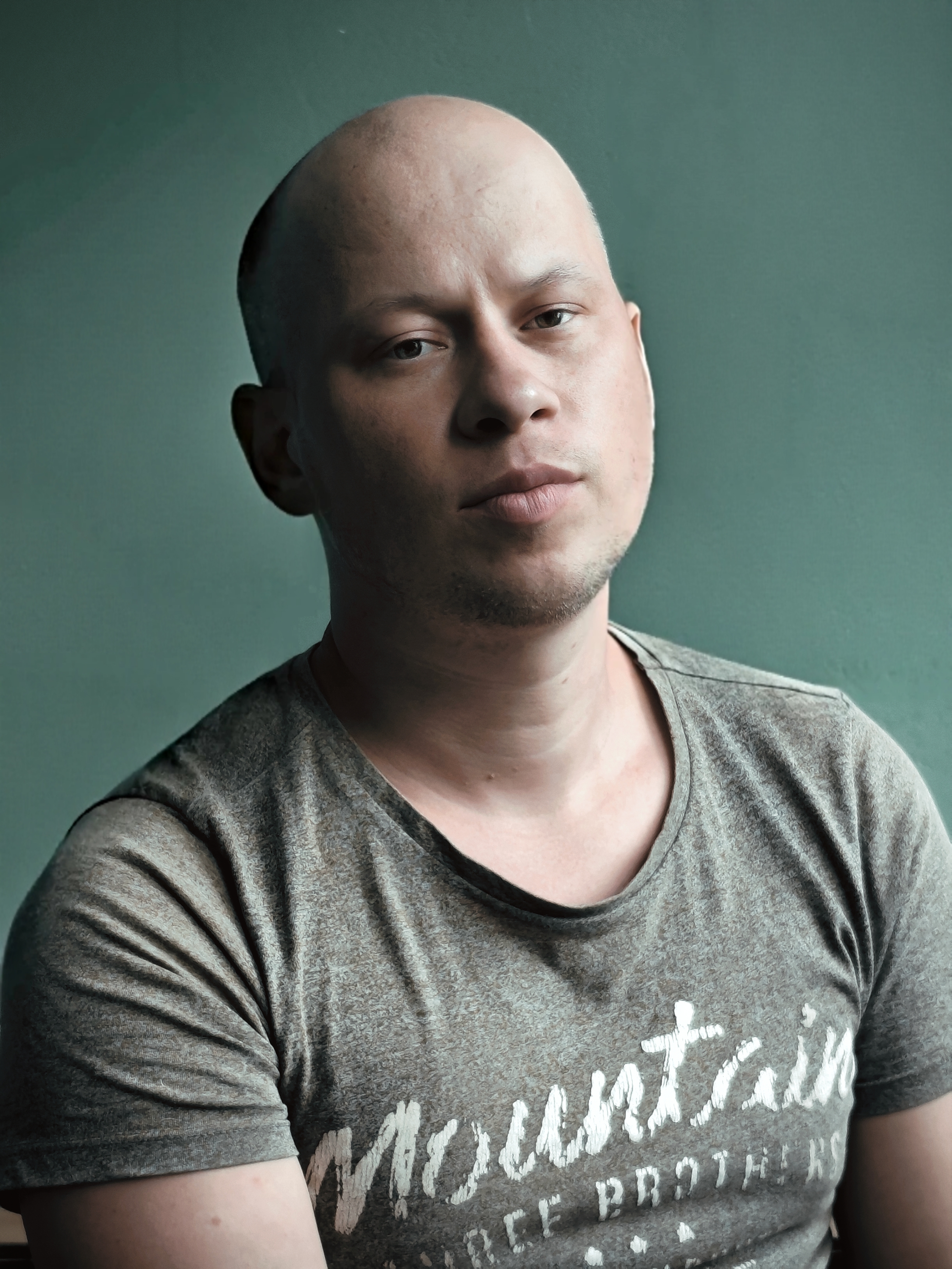 Rahvalov (Real)